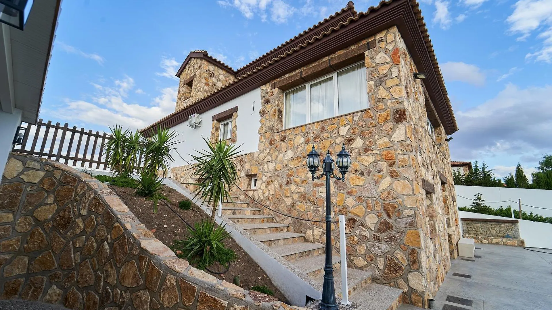 Villa Canela Illora